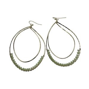 Gold Tone Teardrop Hoop Earrings Green Faceted Beads Wire Wrapped Dangle D14Q